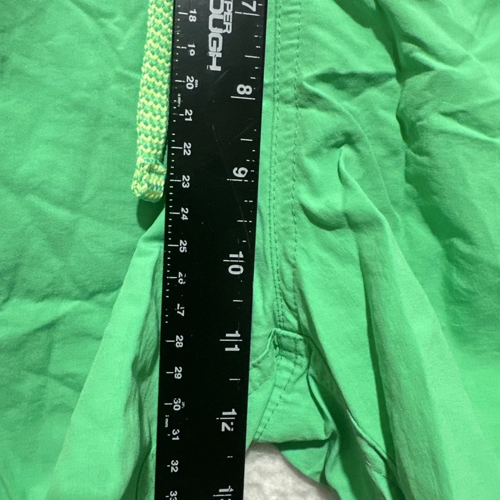 NIKE Swim Shorts Trunks Men's Size M Green Brief-Lined Drawstring Pockets‎ Logo